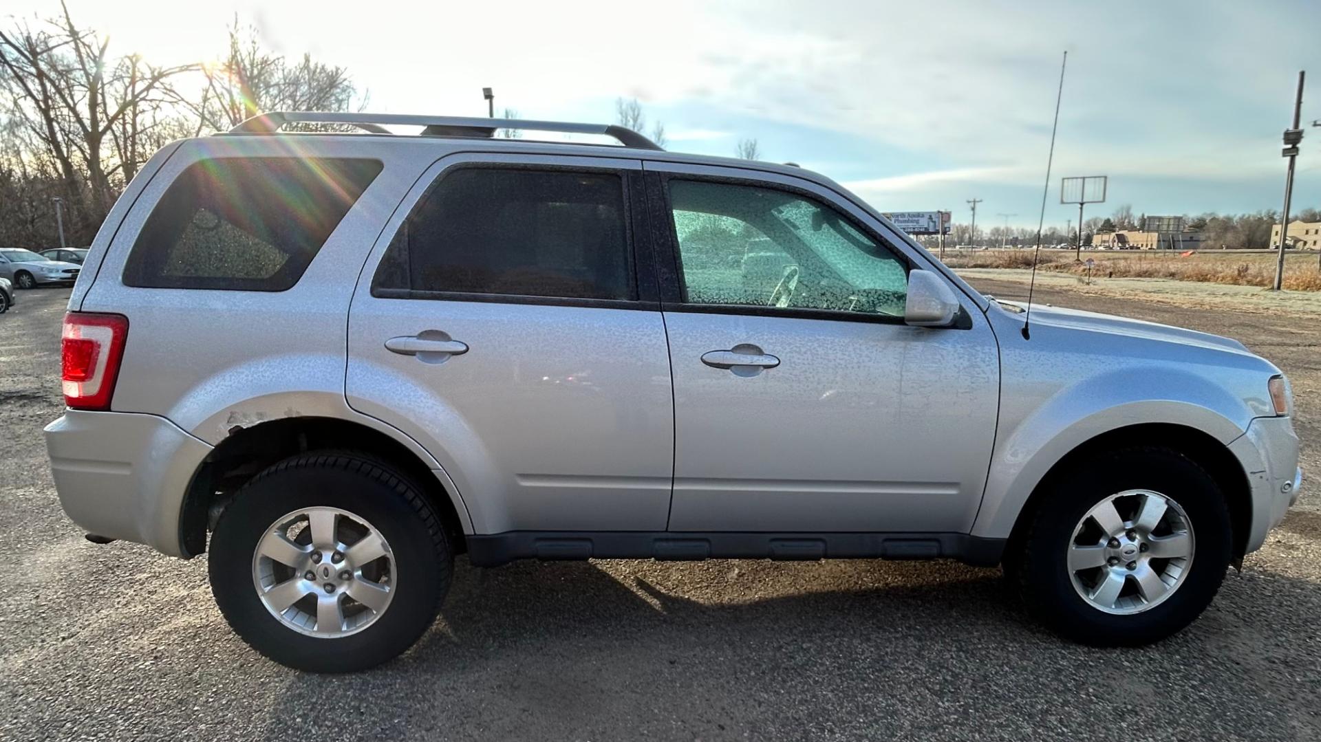 2010 Ford Escape (1FMCU9EG8AK) , located at 17255 hwy 65 NE, Ham Lake, MN, 55304, 0.000000, 0.000000 - Photo#3